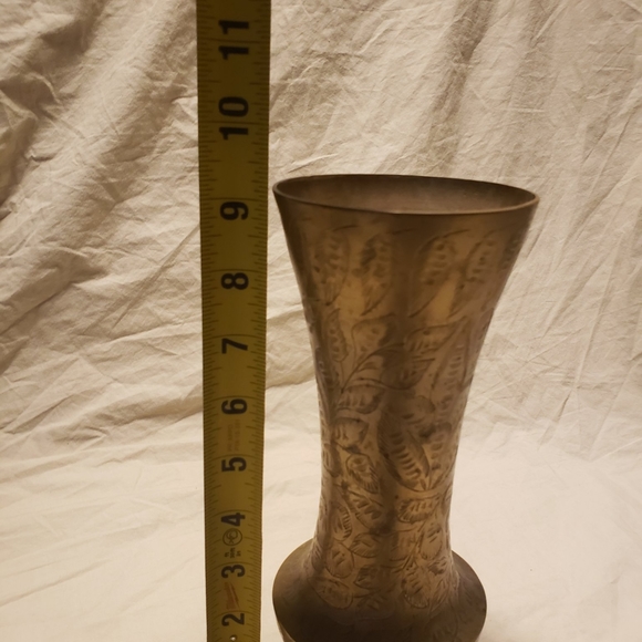 Vintage Sarna Brass Vase - Picture 5 of 7